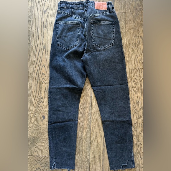 BDG Urban Outfitters Edie High-Rise Black Denim Jeans - Size W27/L32 - Picture 3 of 7